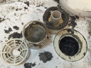 業者が教える！洗濯機の排水口が臭くなる原因とは？