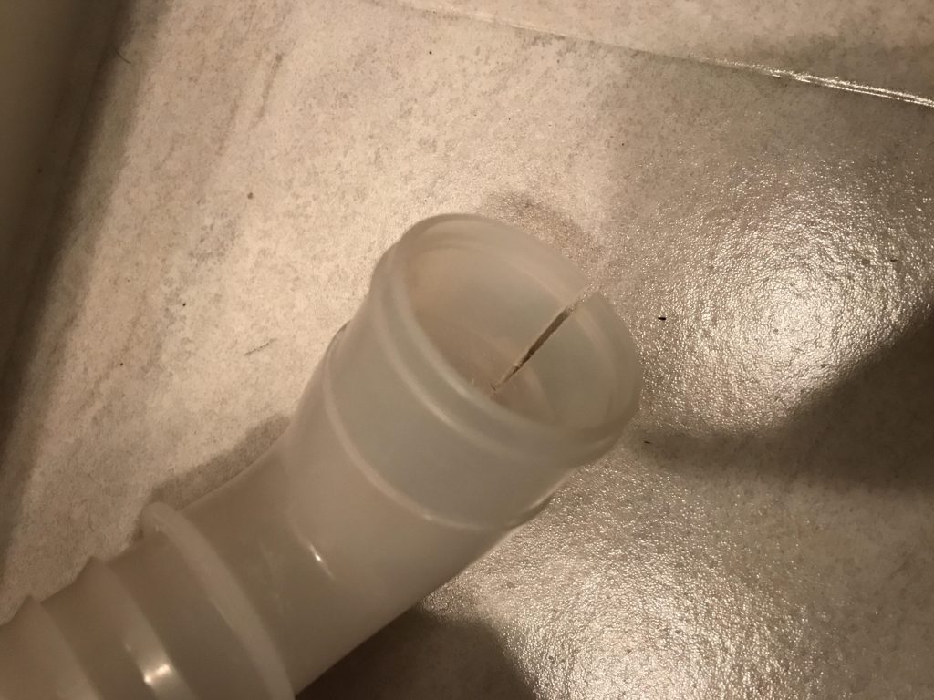 東京都小金井市にて洗濯機の取り付け依頼を頂きました