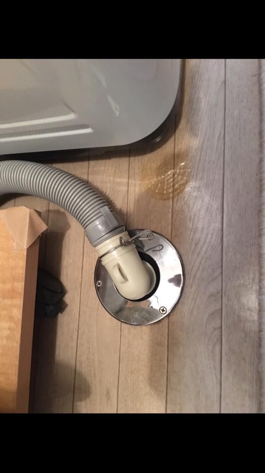 豊島区にて洗濯機の取り付け依頼を頂きました