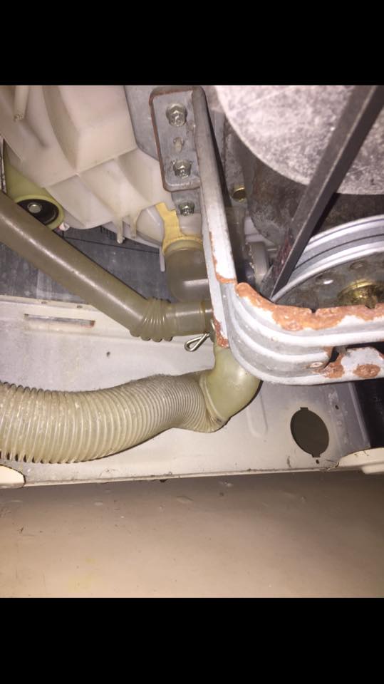 渋谷区にて洗濯機の取り付け依頼を頂きました