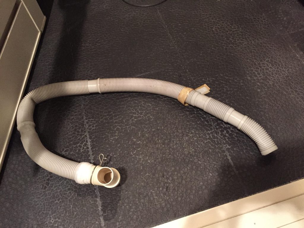 横浜市西区にて洗濯機の取り付け依頼を頂きました