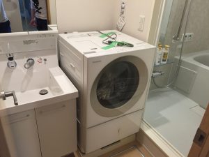台東区にて洗濯機の取り付け依頼を頂きました。