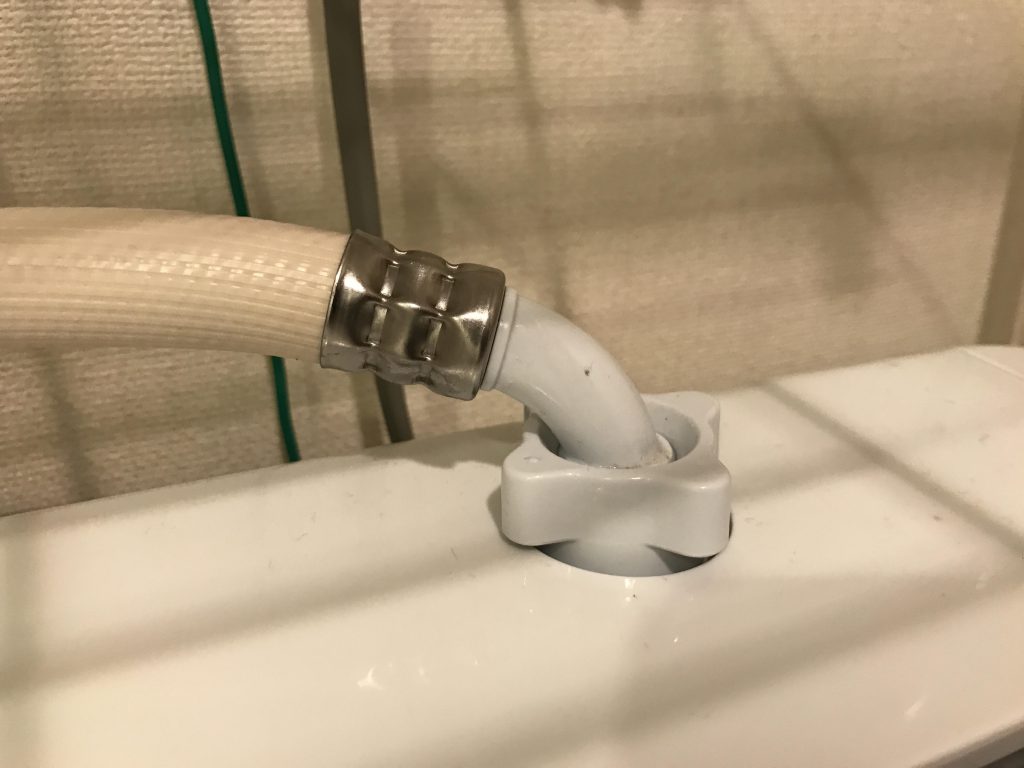 横浜市戸塚区にて洗濯機の取り付け依頼を頂きました