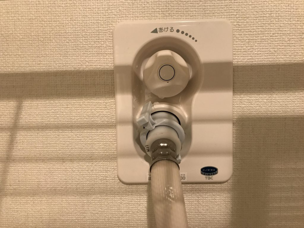 横浜市戸塚区にて洗濯機の取り付け依頼を頂きました