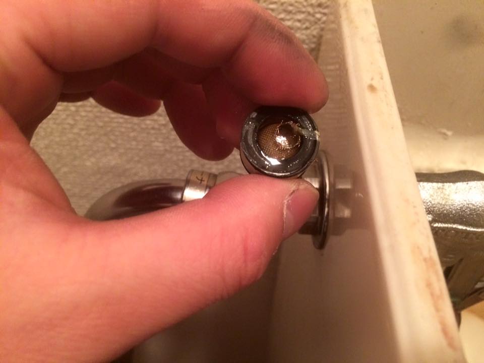 港区にてトイレの水漏れ修理に行ってきました