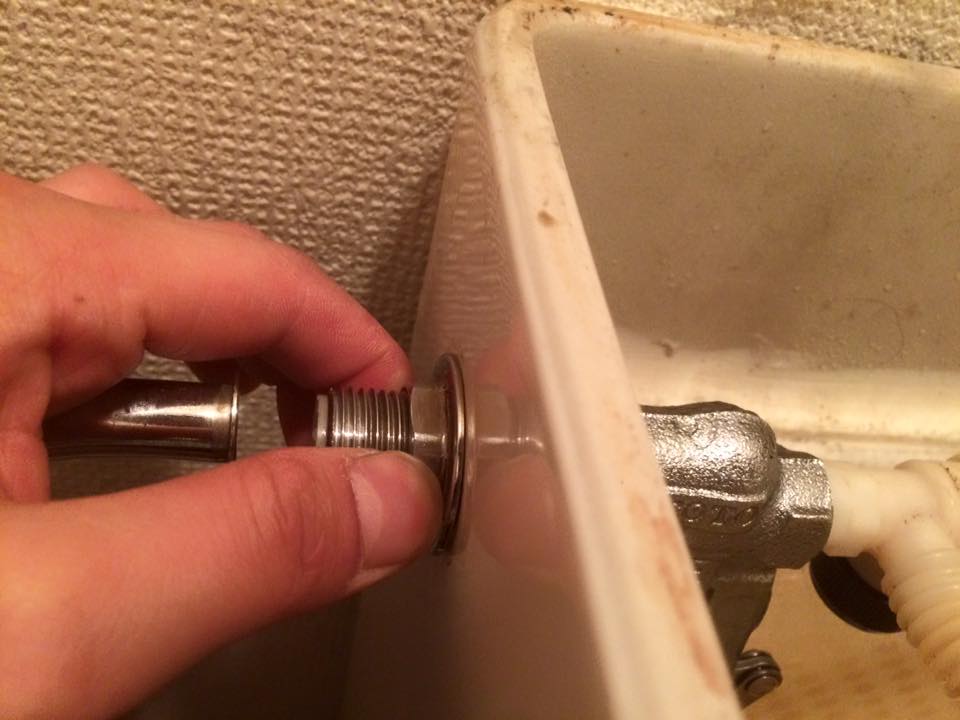 港区にてトイレの水漏れ修理に行ってきました