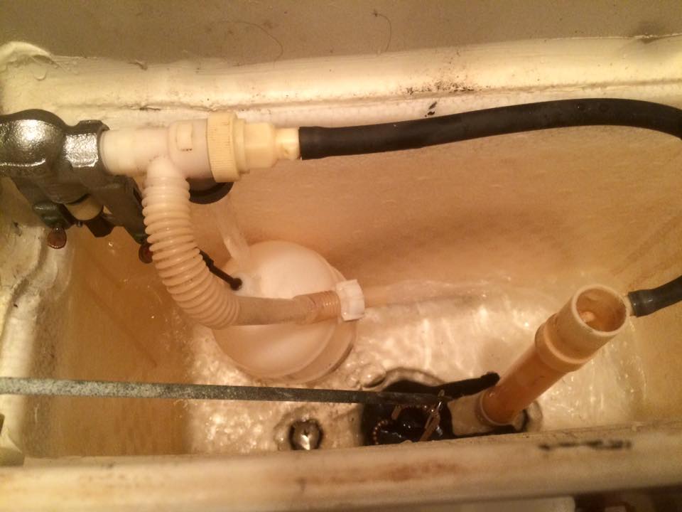 目黒区にてトイレの水漏れ修理に行ってきました