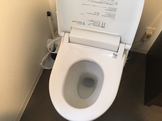 東京都世田谷区にてトイレつまりの修理依頼を頂きました