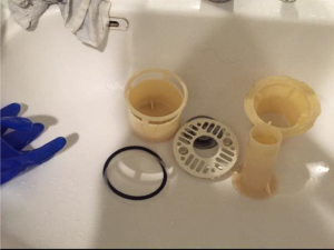 東京都大田区で洗濯機の排水口つまりを修理してきました