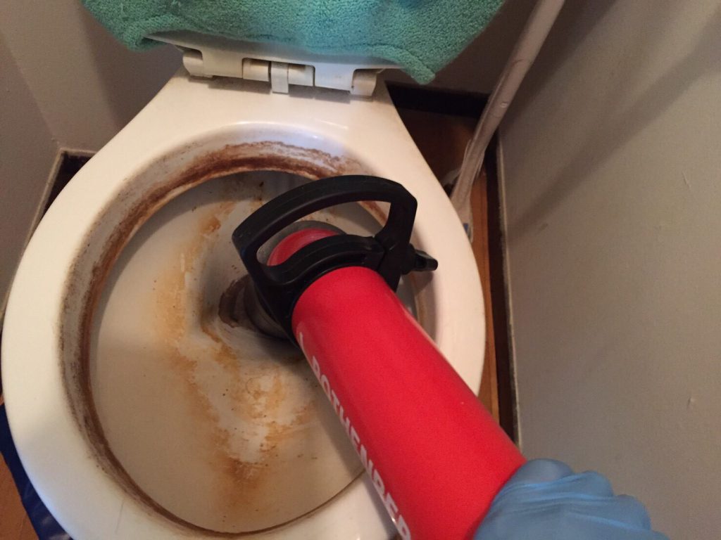 東京都練馬区にてトイレつまりの修理依頼を頂きました