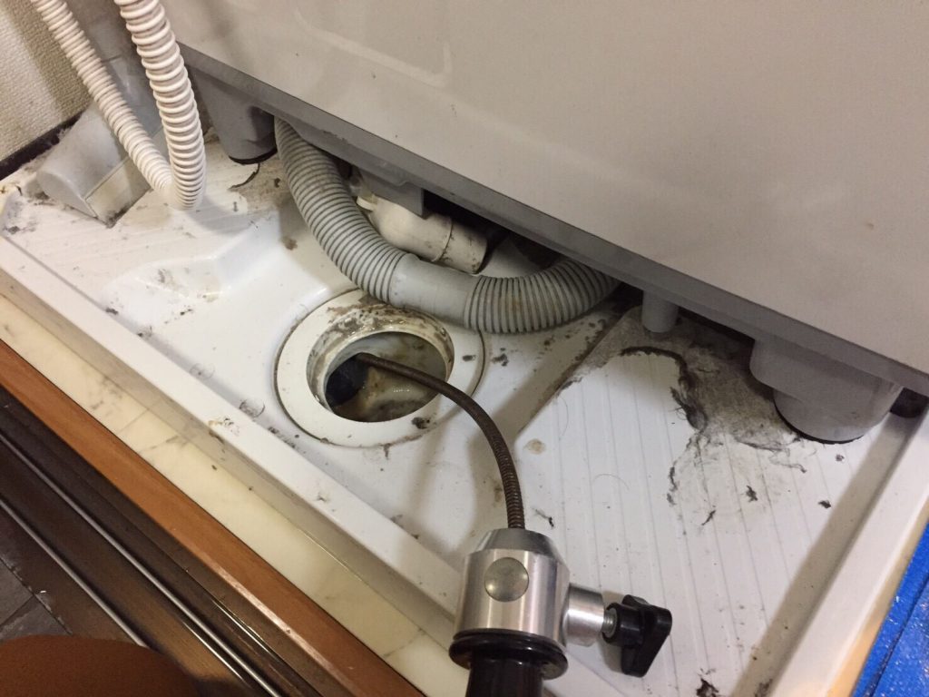 東京都中野区で洗濯機排水口のつまりを修理してきました